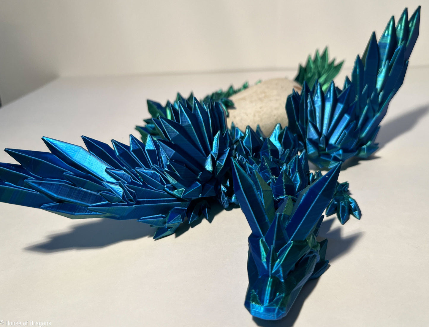 Magic Crystal Winged Dragon - Unique Articulated Sensory Toy - High Definition Limited Edition Colors - Fidget - Desk Toy